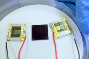 越南學(xué)生為替代能源的“國際突破”作出貢獻(xiàn)