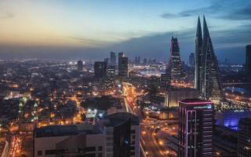 隨著石油產(chǎn)量下降，巴林經(jīng)濟在第一季度萎縮