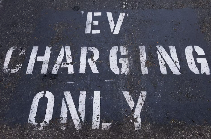 加州擬推新電動汽車稅收返還計劃應(yīng)對聯(lián)邦政策變化